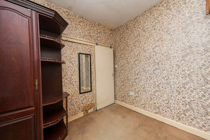 3 Bedroom Terraced House For Sale In Station Terrace, Skelmanthorpe, HD8