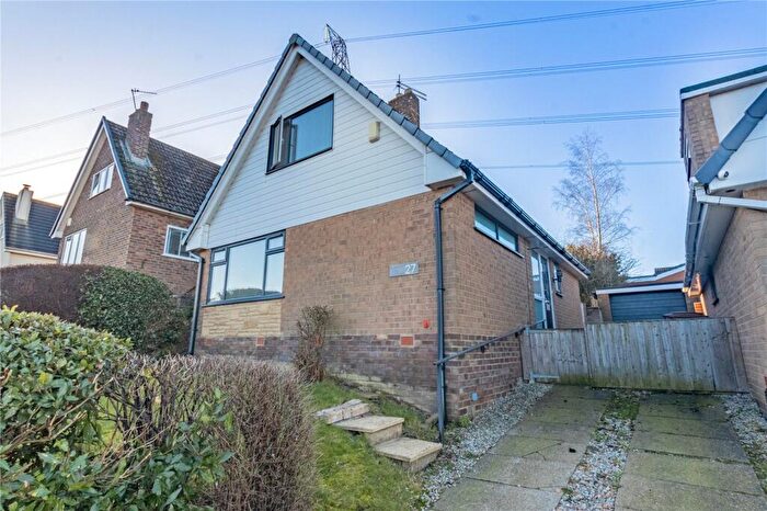 3 Bedroom Detached House For Sale In War Office Road, Bamford, Rochdale, OL11