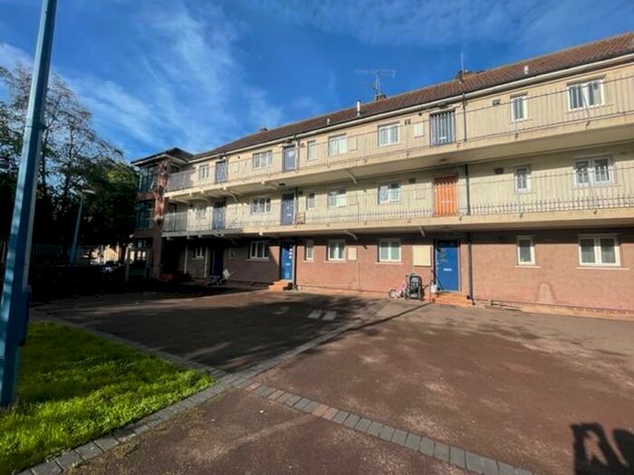 2 Bedroom Flat To Rent In Wade Street, Bristol, BS2