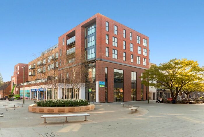 2 Bedroom Flat To Rent In Albion Way, Horsham, RH12