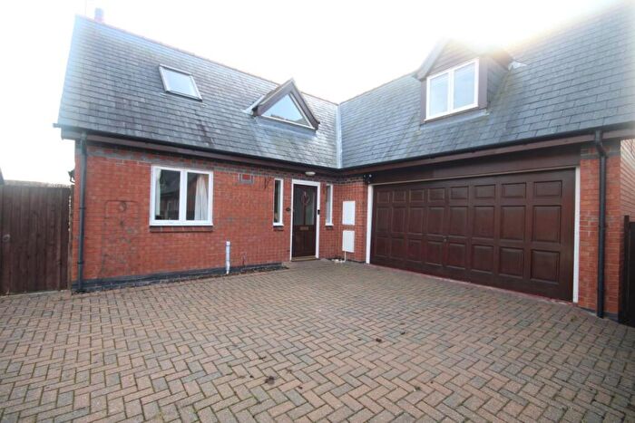 4 Bedroom Detached House To Rent In Swallowfields, Farndon, CH3
