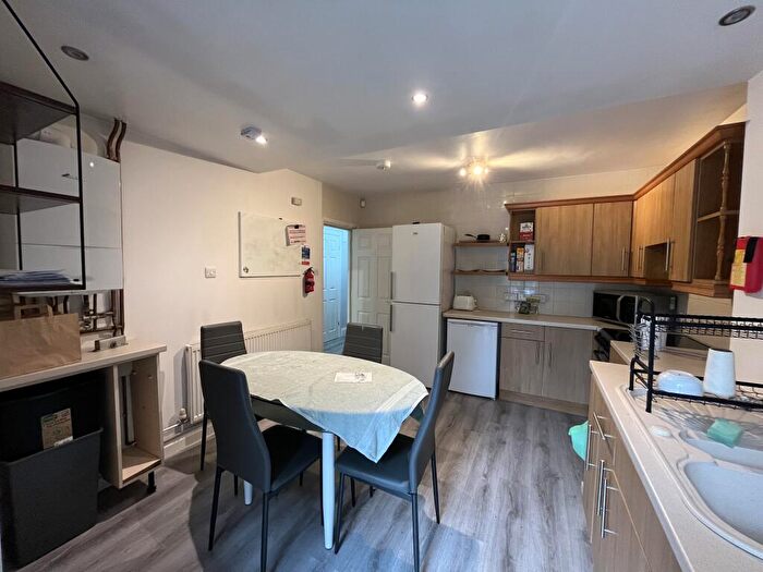 1 Bedroom House To Rent In House Share, Woodside Road, Nottingham, NG9