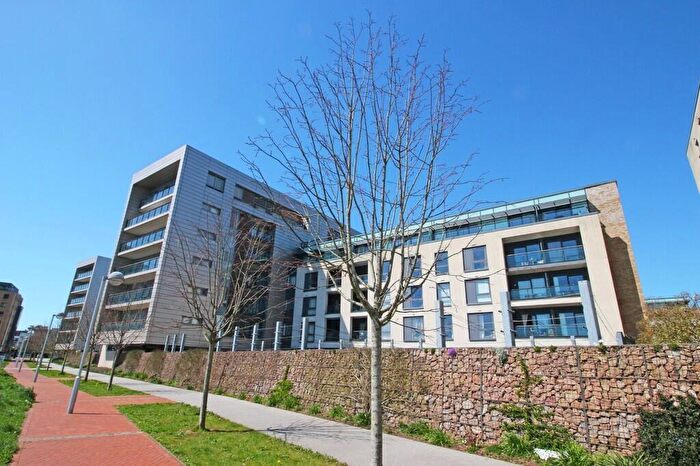 2 Bedroom Apartment To Rent In Breakwater House, Prospect Place, Cardiff Bay, CF11