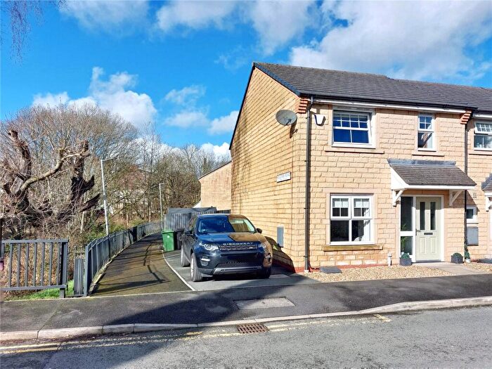 3 Bedroom Semi Detached House For Sale In Yarn Avenue, Helmshore, Rossendale, BB4