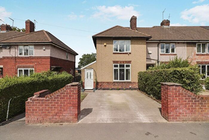 2 Bedroom End Of Terrace House For Sale In Longley Avenue West, Sheffield, S5