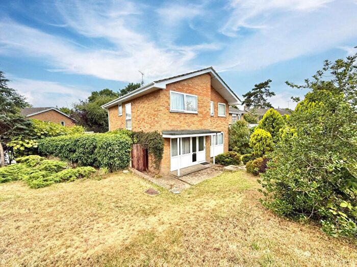 3 Bedroom Detached House To Rent In Shepherds Hill, Bracknell, Berkshire, RG12