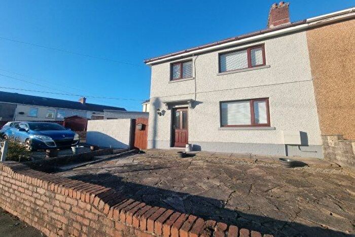 3 Bedroom Property To Rent In Thomas Avenue, Llanelli, SA15