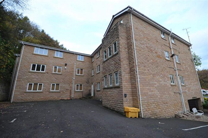 2 Bedroom Apartment To Rent In Apt Revive Court, Bradford Road, HD2
