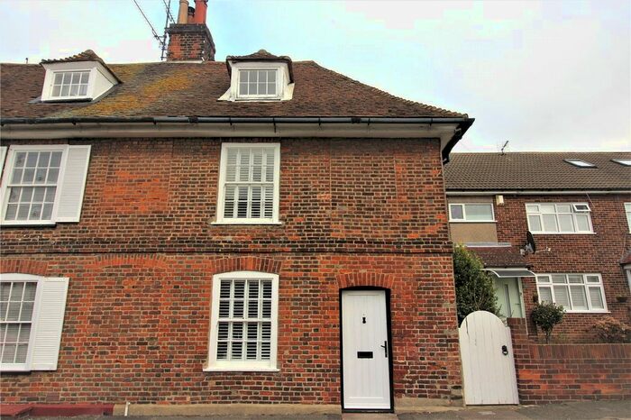 2 Bedroom End Of Terrace House To Rent In Vicarage Lane, Gravesend DA12