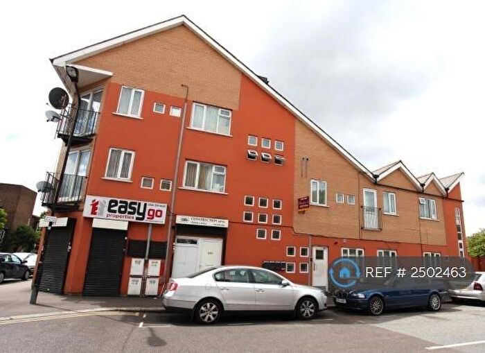 2 Bedroom Maisonette To Rent In High Road Leytonstone, London, E11