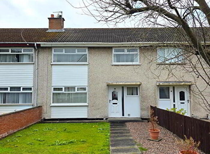 3 Bedroom Mid Terraced House For Sale In Beechgrove, Antrim, BT41