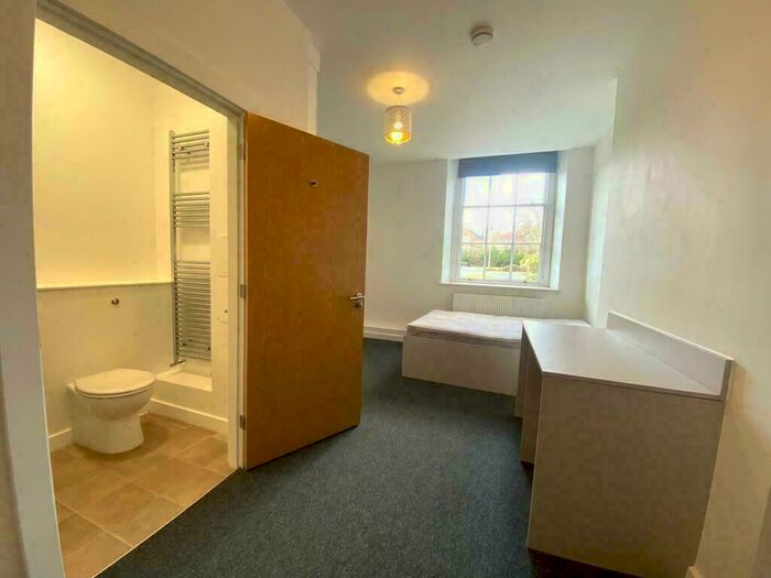 Studio To Rent In Studio Flat - Sheffield, S6