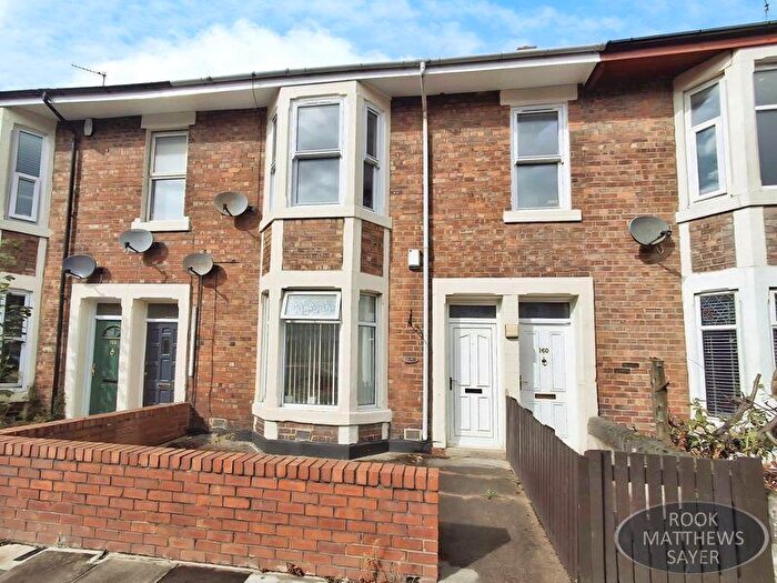2 Bedroom Flat For Sale In Warwick Street, Heaton, Newcastle Upon Tyne, NE6