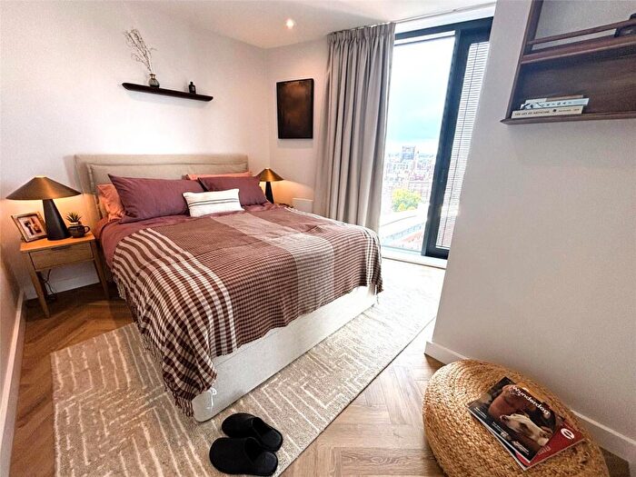 2 Bedroom Apartment To Rent In One Eastside, Jennens Road, Birmingham, West Midlands, B4