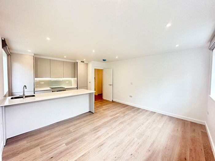 1 Bedroom Apartment To Rent In Monkridge, Crouch End Hill, N8