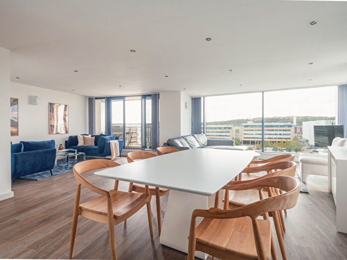 3 Bedroom Flat To Rent In Baltic Quay, Mill Road, Gateshead, Tyne And Wear, NE8