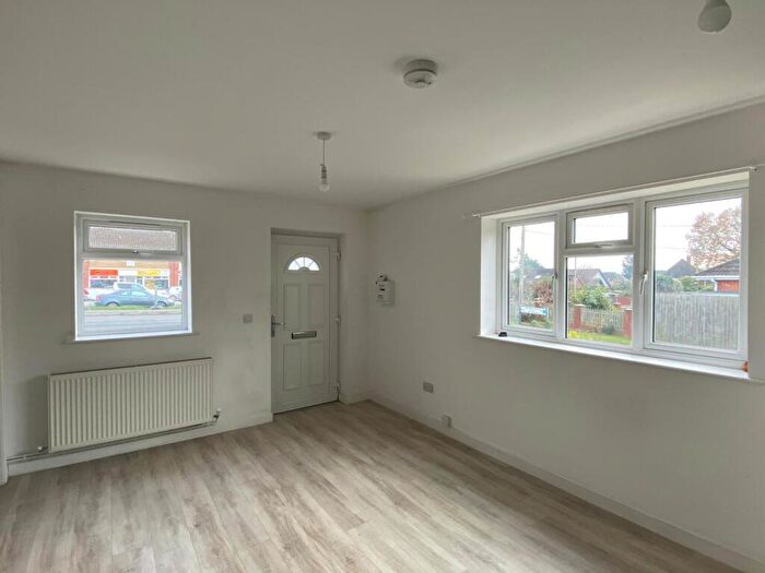 1 Bedroom Flat To Rent In Hampton Lane, Blackfield, Southampton, SO45