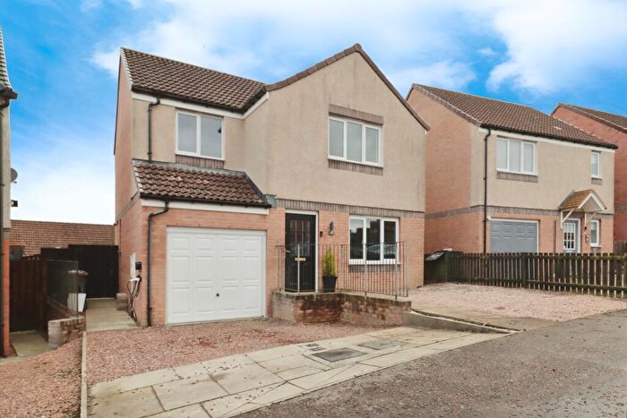 4 Bedroom Detached House For Sale In Trinity Crescent, Kelty, Fife, KY4