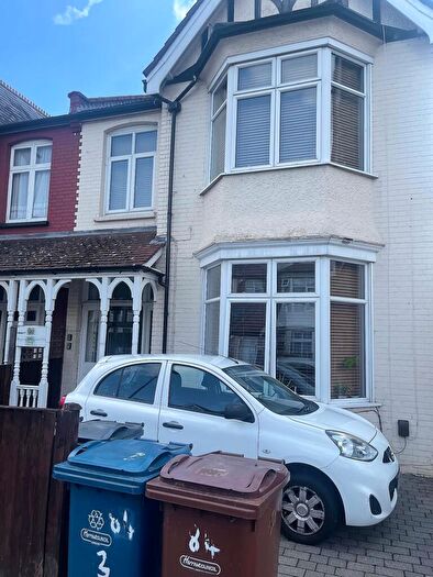 1 Bedroom Flat To Rent In Hindes Road, Harrow, Middlesex, HA1