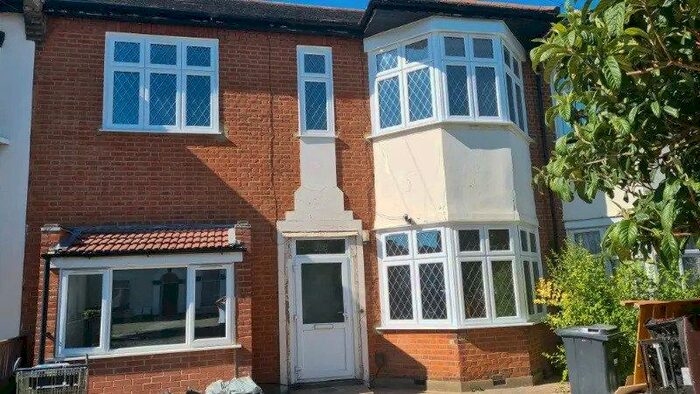 4 Bedroom Terraced House To Rent In Forsythia Close, London, Essex, IG1