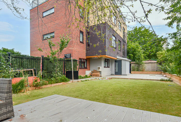 3 Bedroom Flat To Rent In Seacourt Road, London, SE2