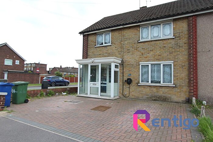3 Bedroom End Of Terrace House To Rent In Sydney Road, Tilbury, RM18