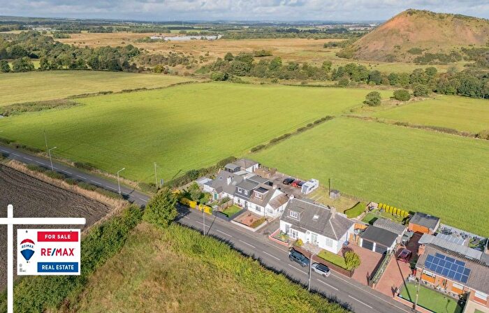 2 Bedroom Cottage For Sale In Tenants March, West Calder, EH55