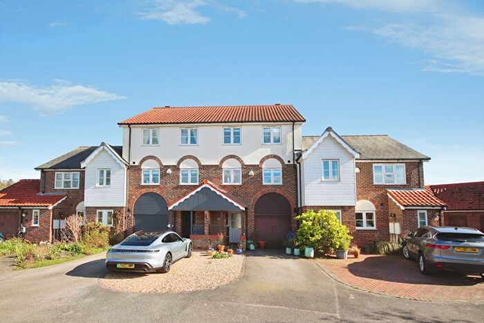 4 Bedroom Town House For Sale In The Moorings, Burton Waters, Lincoln, LN1