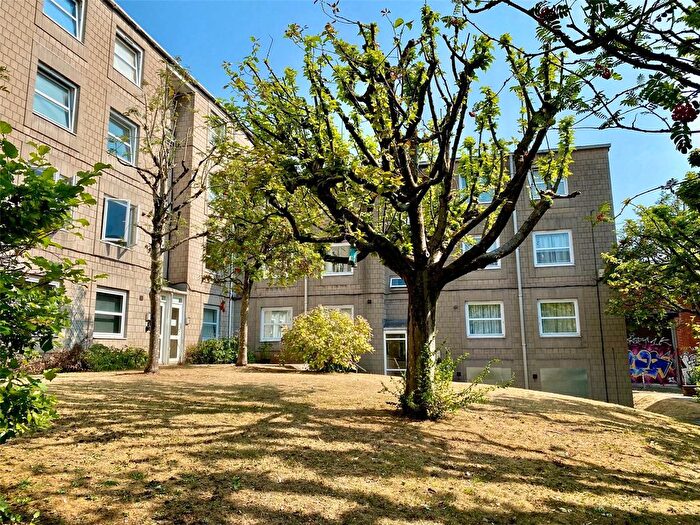 Studio For Sale In Dighton Court, Bristol, BS2