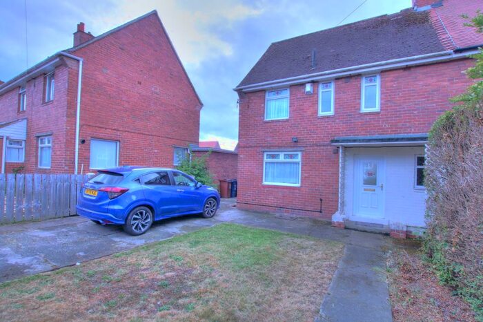 3 Bedroom Semi-Detached House To Rent In Rosehill Way, Newcastle Upon Tyne, NE5