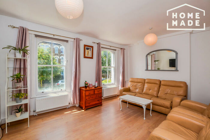 3 Bedroom Maisonette To Rent In Miranda Road, Archway, N19