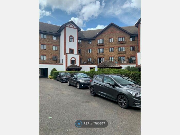 1 Bedroom Flat To Rent In Regents Court, Kingston Upon Thames, KT2