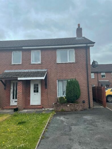 3 Bedroom Terraced House To Rent In Ravenhill Court, Belfast, BT6