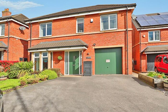 4 Bedroom Detached House For Sale In Fleet Street, Crossgates, Leeds, LS15