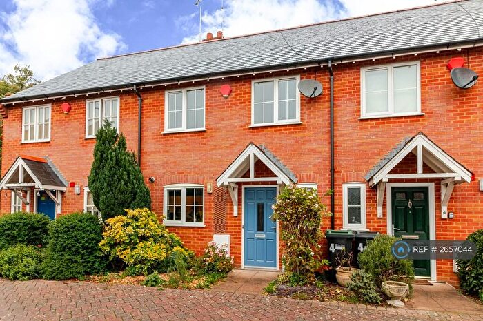 3 Bedroom Terraced House To Rent In Saddlers Close, Fordingbridge, SP6