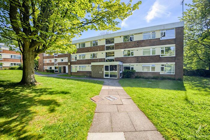 2 Bedroom Flat To Rent In Lloyd Square, Niall Close, Edgbaston, B15