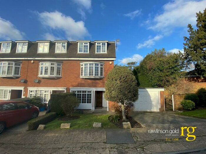 4 Bedroom End Of Terrace House To Rent In Austell Gardens, Mill Hill, NW7