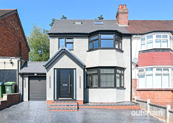 4 Bedroom Detached House For Sale In Woodbourne Road, Bearwood, West Midlands, B67