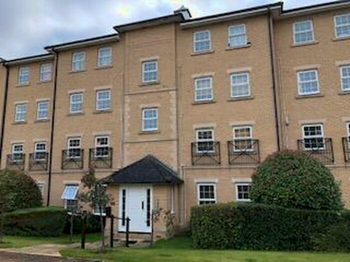 2 Bedroom Apartment To Rent In Radcliffe House, Littlemore, OX4