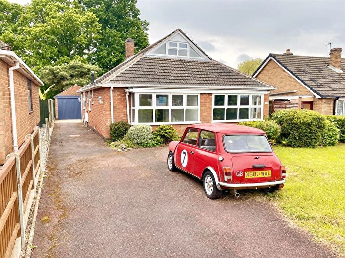 4 Bedroom Detached House For Sale In Spinney Road, Burbage, LE10