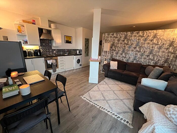 1 Bedroom Flat For Sale In Marsh Street, Walsall, WS2