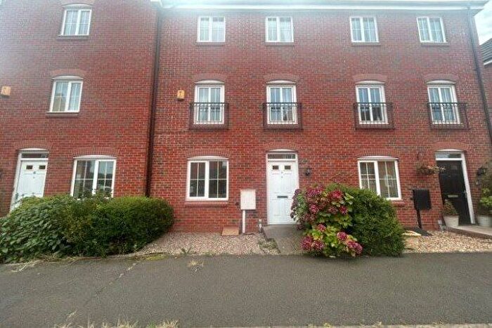 4 Bedroom Property To Rent In Felton Close, Stafford, ST17