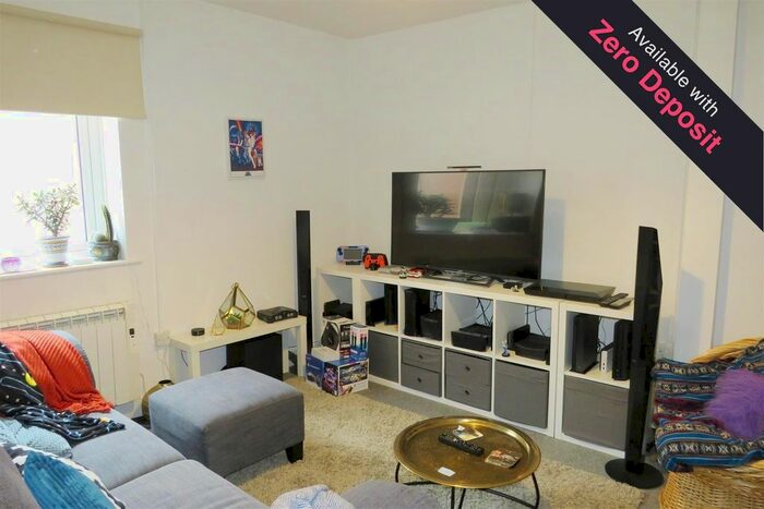 2 Bedroom Flat To Rent In Commercial Road, Southampton, SO15