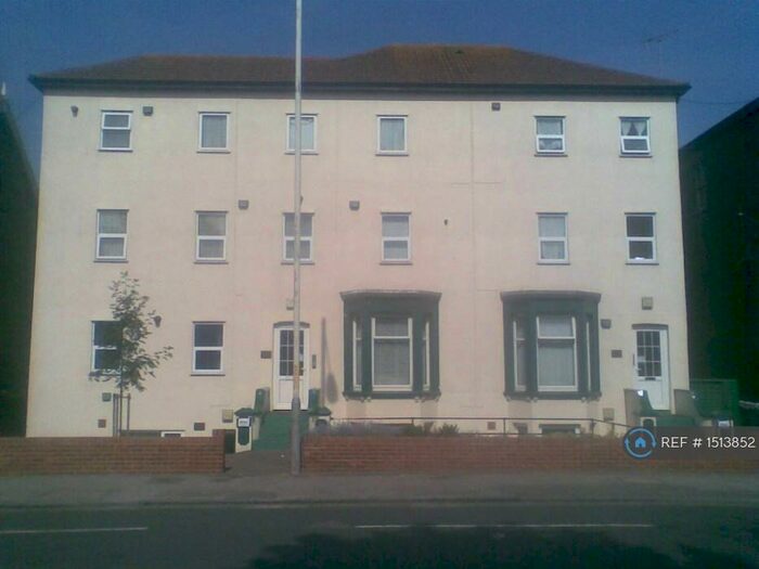 2 Bedroom Flat To Rent In Grange Road, Ramsgate, CT11