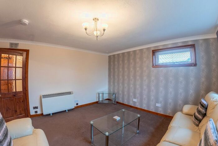 1 Bedroom Flat To Rent In Western Road, Woodside, Aberdeen, AB24