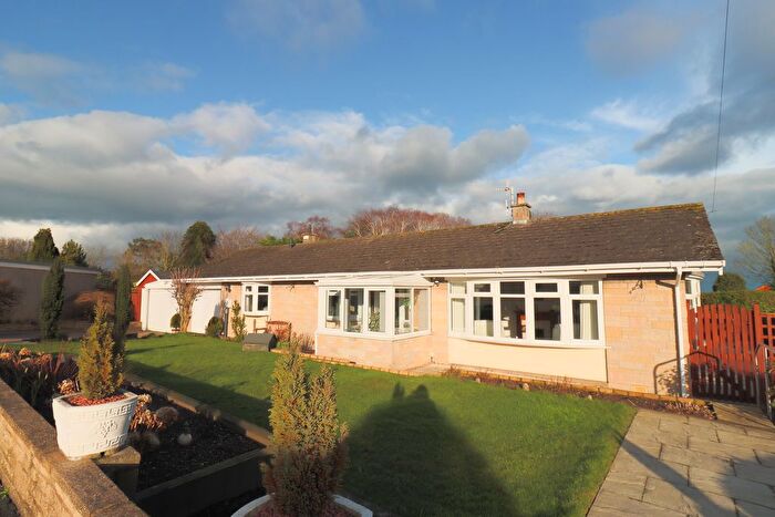3 Bedroom Detached Bungalow For Sale In High Croft, Filey, YO14