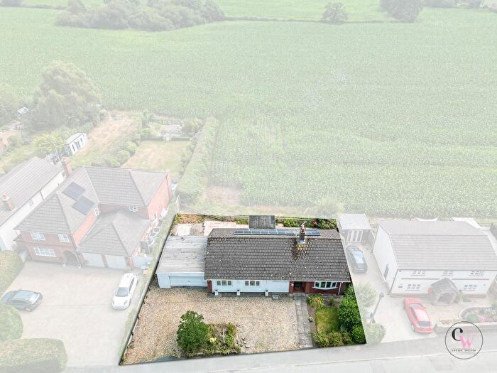 3 Bedroom Detached Bungalow For Sale In Green Lane, Wincham, Northwich, CW9