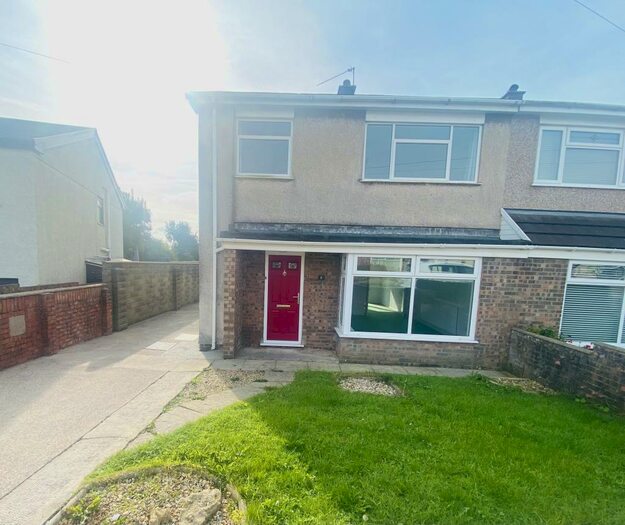 3 Bedroom House To Rent In Heol Mair, Bridgend, CF31