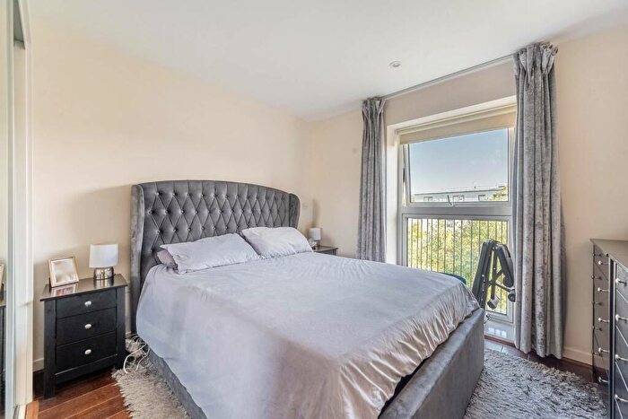 1 Bedroom Flat To Rent In Unwin Way, Stanmore, HA7