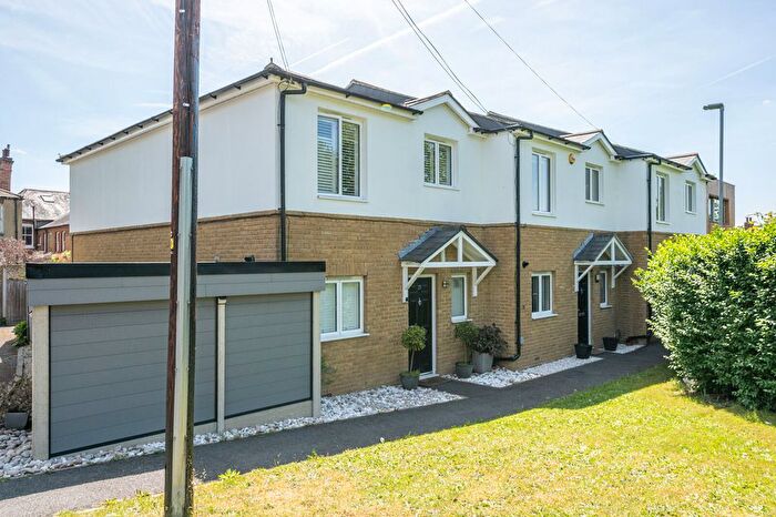 3 Bedroom Terraced House For Sale In Milford Mews, Streatham Hill, London, SW16